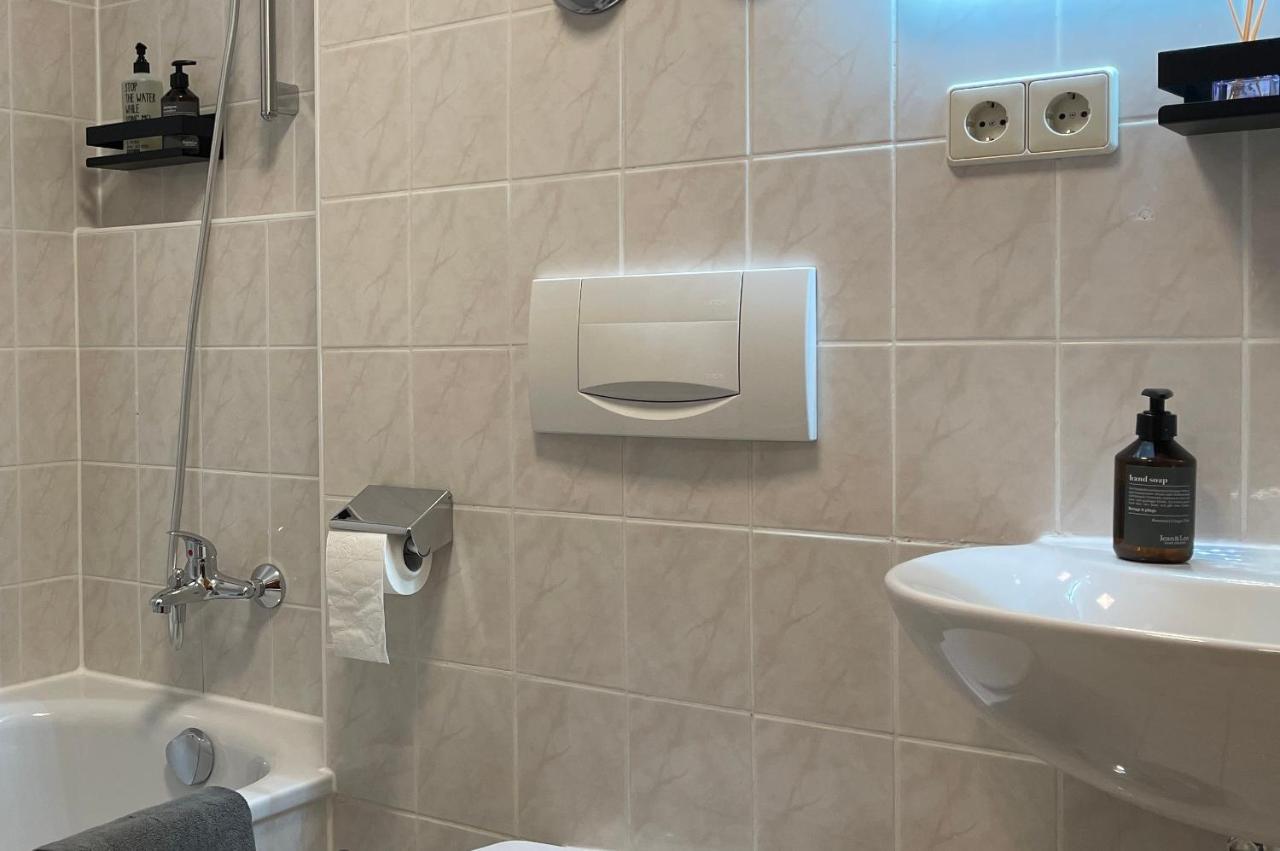 Lamiacasa Business-Family-Near Bosch-Airport Apartment Renningen Ngoại thất bức ảnh